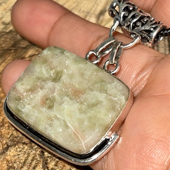 Vesuvianite Idocrase Pendant 1 7/8” - Picture 3 of 10